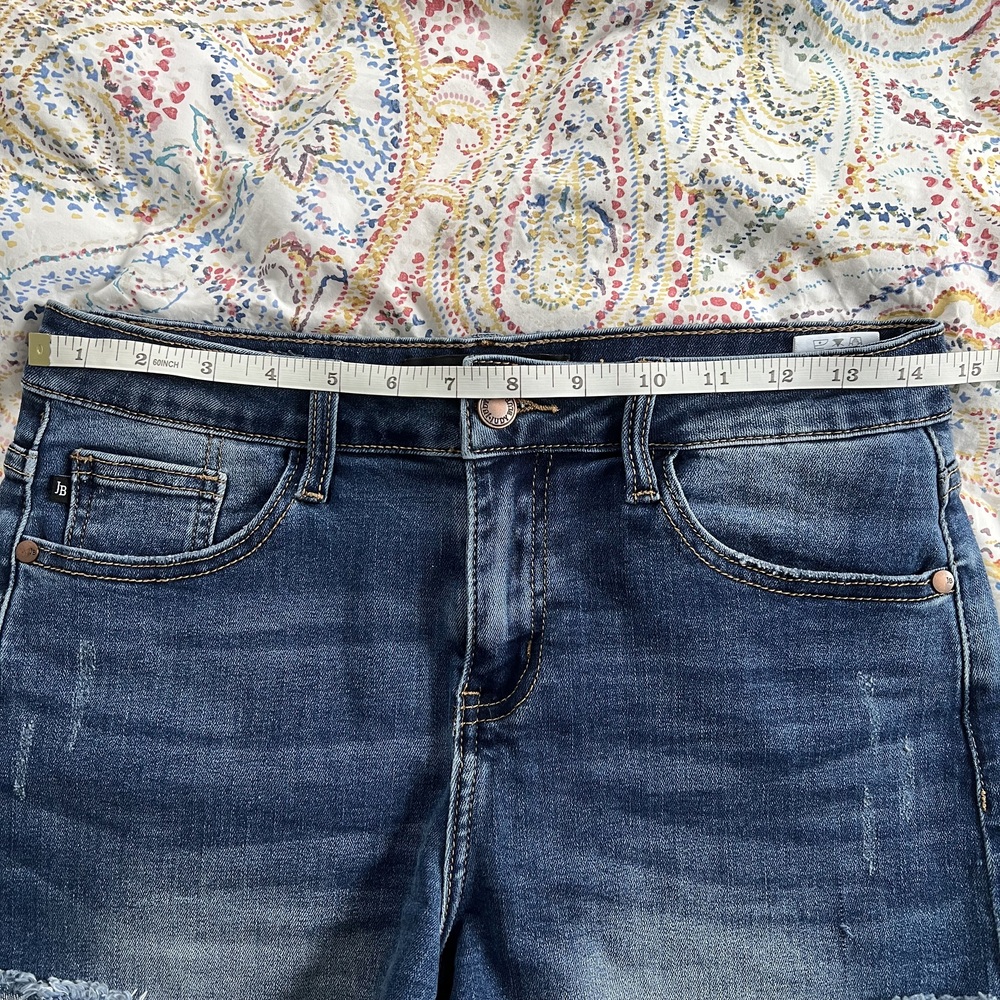 EUC Judy Blue denim cuffed shorts - Picture 3 of 6